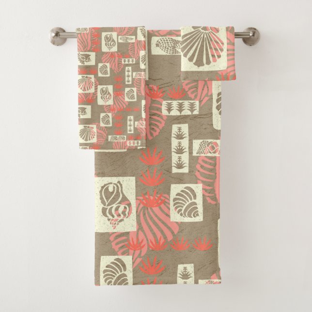 Kua Bay Hawaiian Undersea Shells Coordinate Coral Bath Towel Set (Insitu)