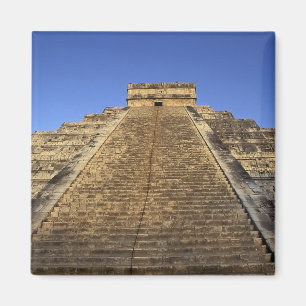 Kukulcan Temple or Castillo Castle) in 2 Magnet