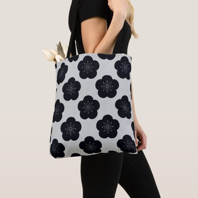 KURO UME - Bold-White Tote Bag (Close Up)
