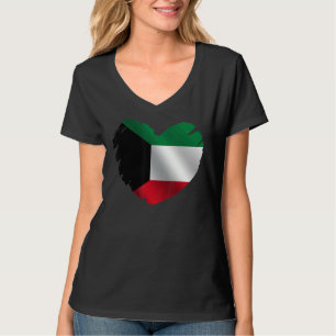 Kuwait Flag On Shape Of Heart Kuwaiti Kuwait T-Shirt
