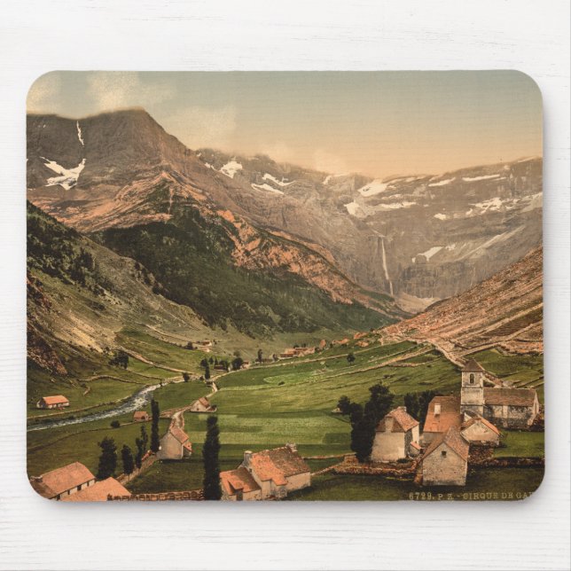 La Cirque de Gavarnie, Pyrenees, France Mouse Mat (Front)