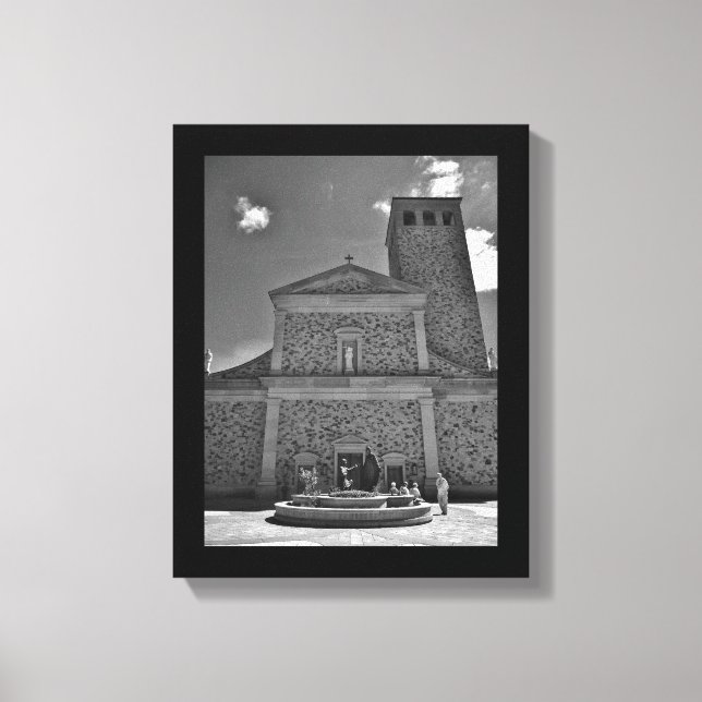 La Crosse Church Canvas Print (Front)