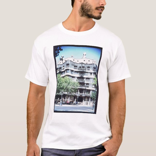 La Pedrera or Casa Mila, 1905-10 T-Shirt (Front)