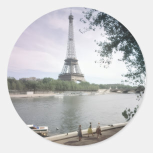 La Tour Eiffel. Paris, vers 1960. Classic Round Sticker