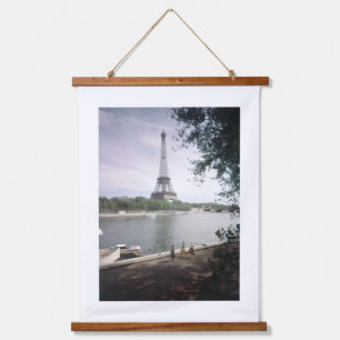 La Tour Eiffel. Paris, vers 1960. Hanging Tapestry