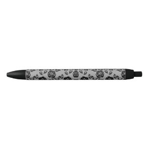 Lace Fishnet Pen with Roses