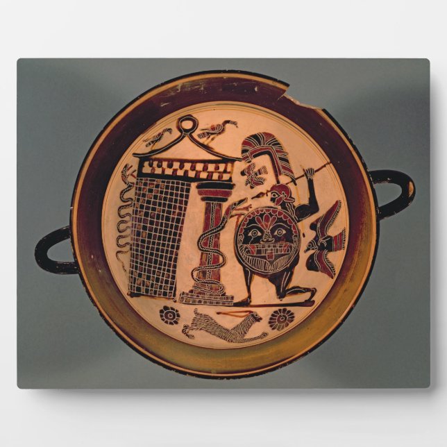 Laconian black-figure cup depicting a warrior atta plaque (Front)