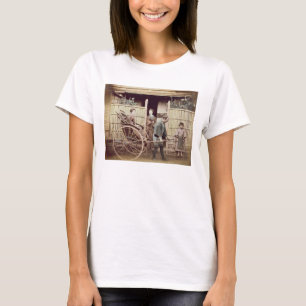 Lady in a rickshaw, c.1890s (coloured photo) T-Shirt