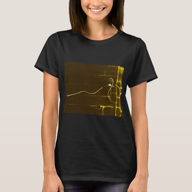 Lady in leisure T-Shirt (Front)