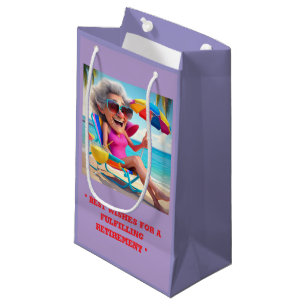 " LADY RETIRED AT THE BEACH " SMALL GIFT BAG