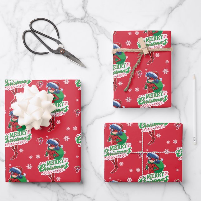 Ladybug | Merry Christmas Wrapping Paper Sheet (Front)