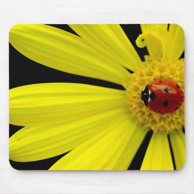 Ladybug on yellow daisy mouse mat (Front)