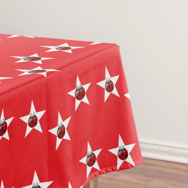 Ladybug stars tablecloth (In Situ)
