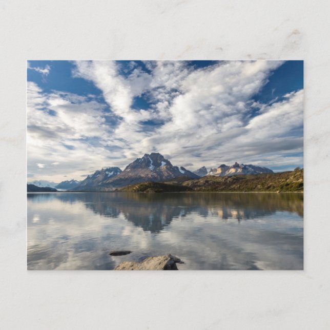 Lago Grey. Cordillera del Paine 1 Postcard (Front)