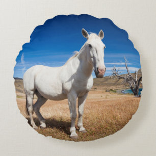 Laguna Azul, landscape with horses Round Cushion