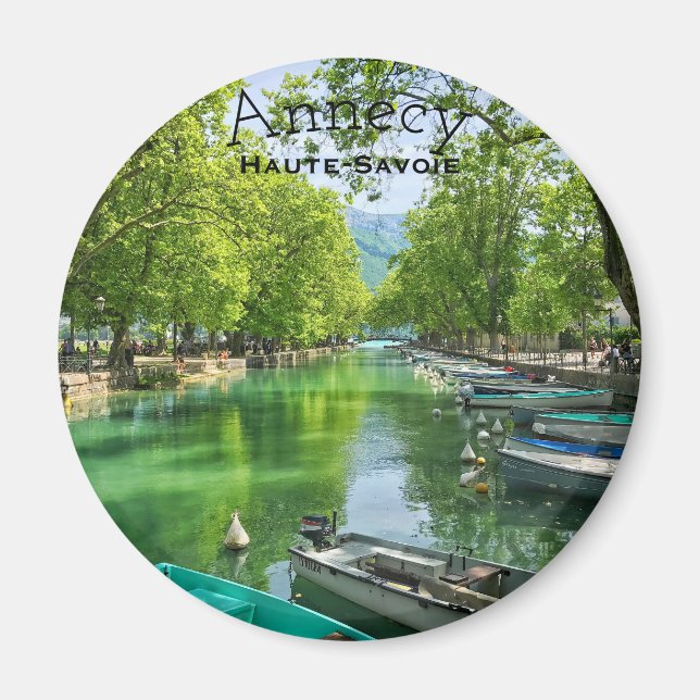 Lake Annecy, Haute-Savoie Round Magnet (Front)