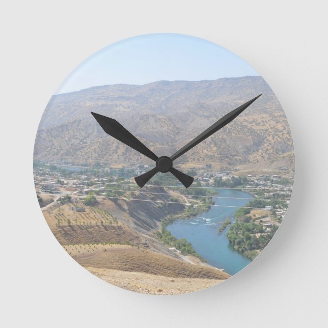 Lake Ducan4 Round Clock (Front)