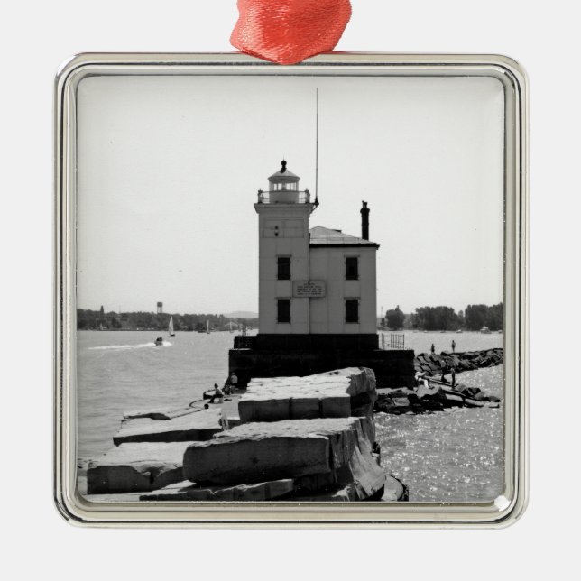 Lake Erie Lighthouse Metal Tree Decoration (Front)