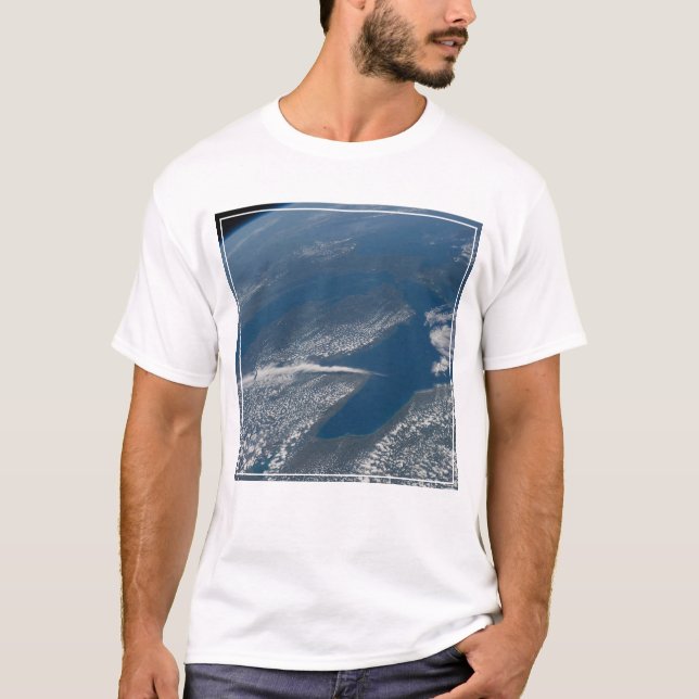 Lake Michigan, Lake Huron And State Of Michigan. T-Shirt (Front)