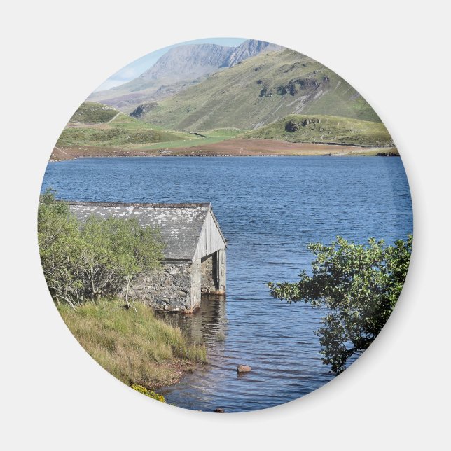 LAKES AND VIEWS WALES MAGNET (Front)