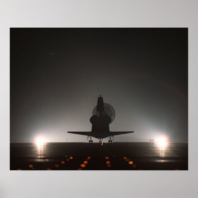 Landing of Space Shuttle Atlantis (STS-106) Poster (Front)