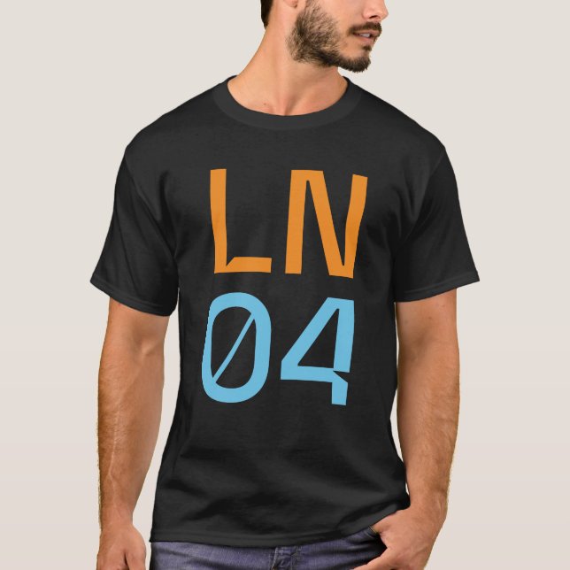 Lando Norris 4 McLaren Formula One T-Shirt (Front)