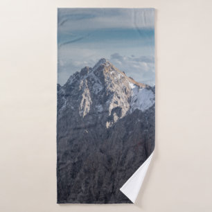 LANDSCAPE PHOTOGRAPHY OF MOUNTAIN BATH TOWEL