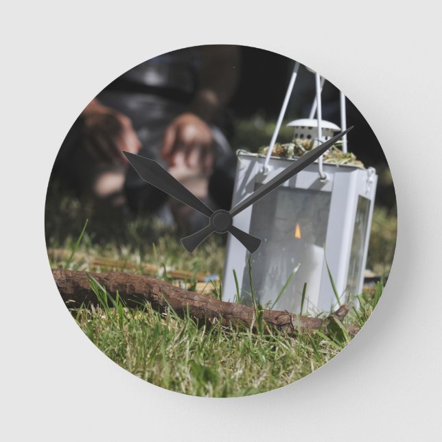 Lantern of light round clock (Front)