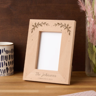 Laser Etched Christmas Berries Family Name