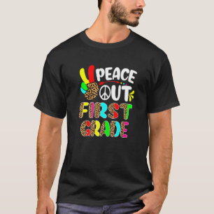 Last Day Of School Leopard Peace Out 1st Grade Gra T-Shirt