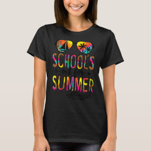 Last Day Of School Schools Out For Summer Libraria T-Shirt