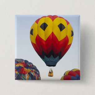 Launching hot air balloons 15 cm square badge