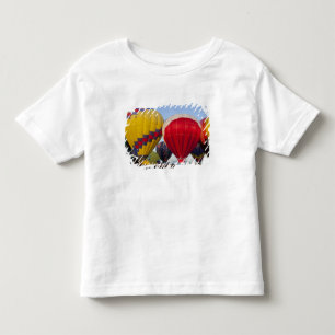 Launching hot air balloons toddler T-Shirt