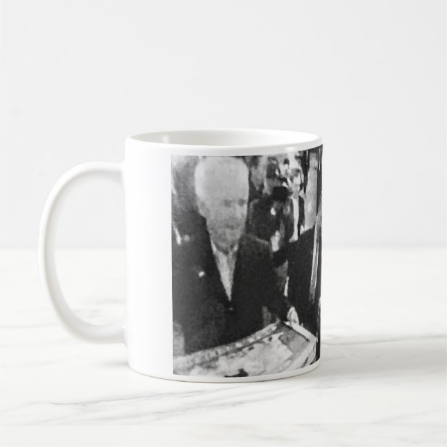 #LAURAHGUILLENWRIGHT & #JOEBIDEN COFFEE MUG (Left)