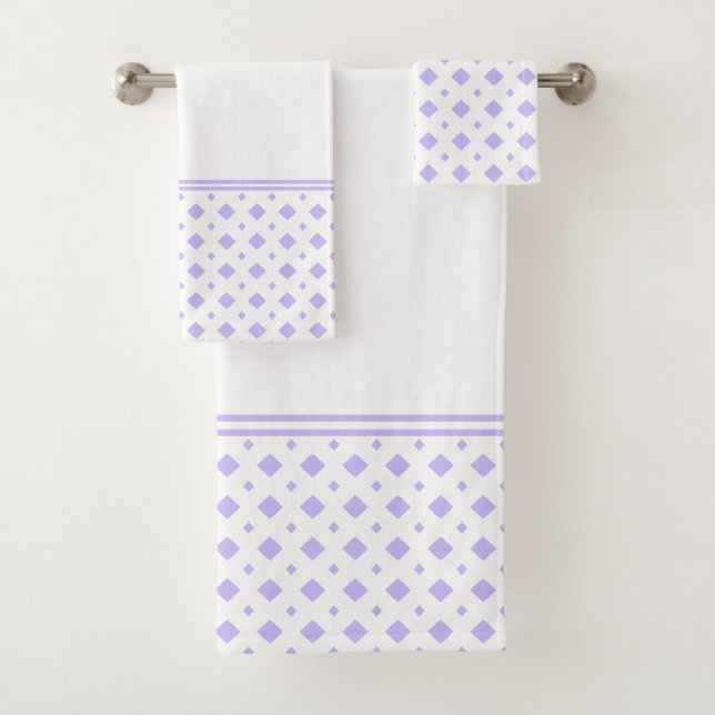 Lavender and White Diamond Pattern Bath Towel Set (Insitu)