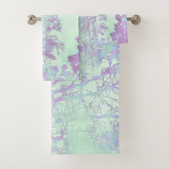 Lavender Broadleaf Mist Bath Towel Set (Insitu)