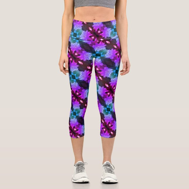 Lavender Clematis Flower Nestled In Trellis     Capri Leggings (Front)