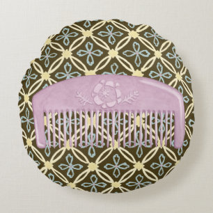 Lavender Comb on Chocolate Background Round Cushion