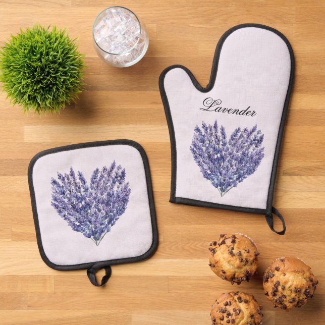 Lavender Floral Heart Oven Mitt & Pot Holder Set (Top Down)