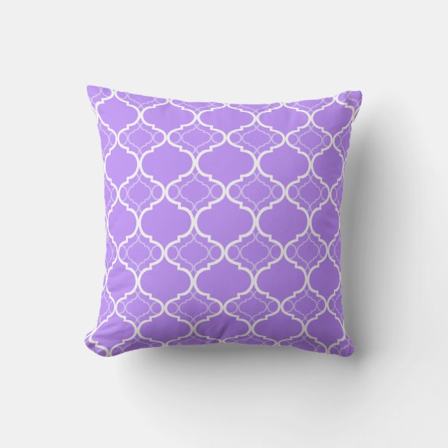 Lavender Purple Quatrefoil Geometric Pattern Cushion (Front)