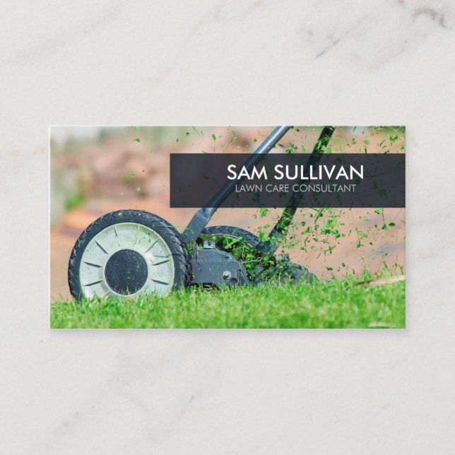 Lawn Care Grass Mowing Gardener Business Card (Front)