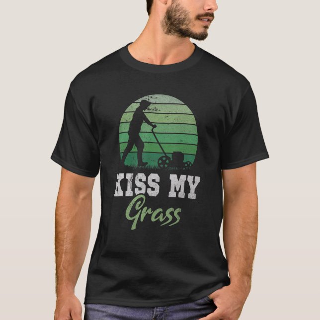 Lawn Mower Pun For Passionate Gardener Mowers Mowi T-Shirt (Front)