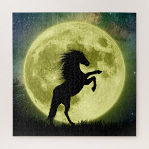 Le cheval et la lune jaune jigsaw puzzle