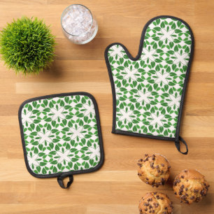Leaf Pattern, Pattern Of Leaves, Green Leaves Oven Mitt & Pot Holder Set