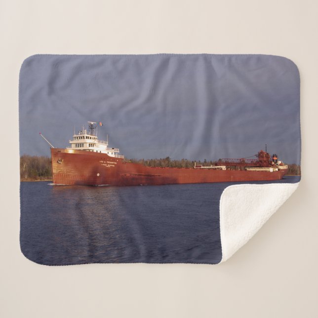 Lee A. Tregurtha sherpa blanket (Front (Horizontal))