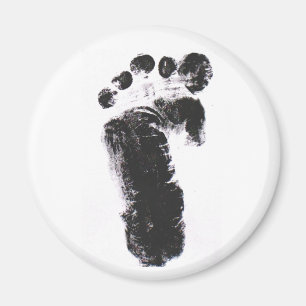 Left foot print magnet