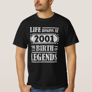 Legend Born in 2001 Retro Vintage Birthday Gift T-Shirt