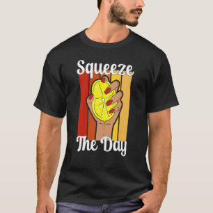 Lemonade Stand   Squeeze Day   Fruit Juice Pun Ret T-Shirt