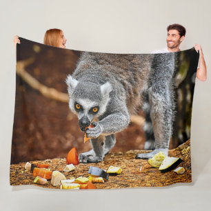 LEMUR FLEECE BLANKET