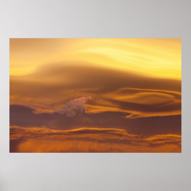 Lenticular cloud at sunset poster (Front)